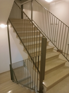 Ringhiere ad aste verticali per gradinata interna